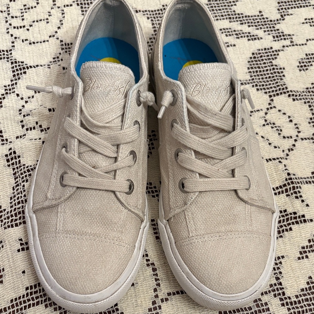 Malibu Cream and Tan Sneakers